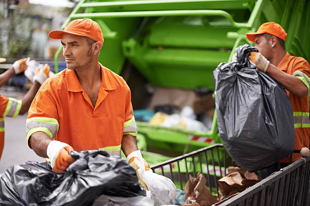 Best Yard Cleanup Services  in Mapleton, IA